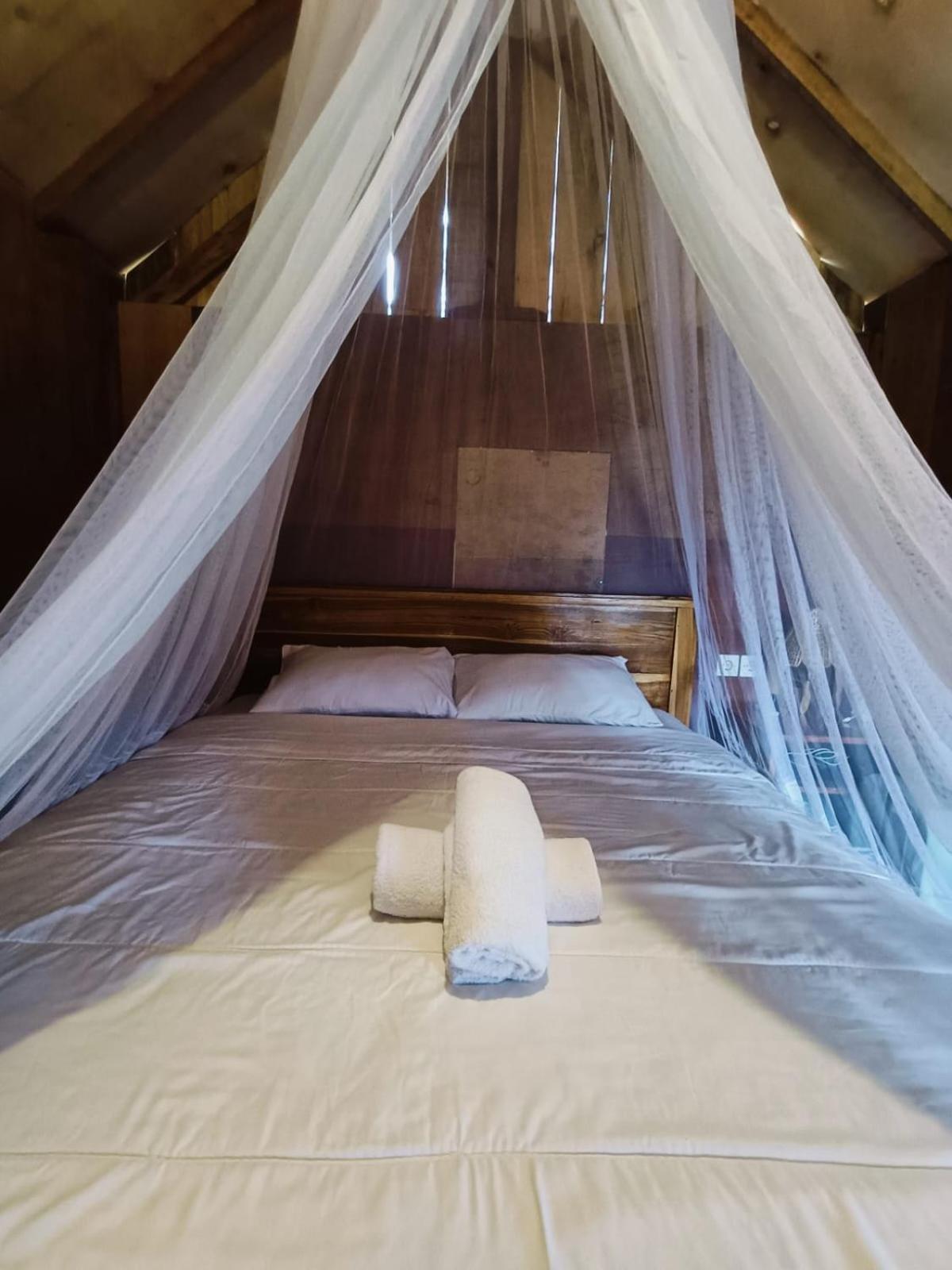 Dewi Rinjani Homestay Тетебату Номер фото